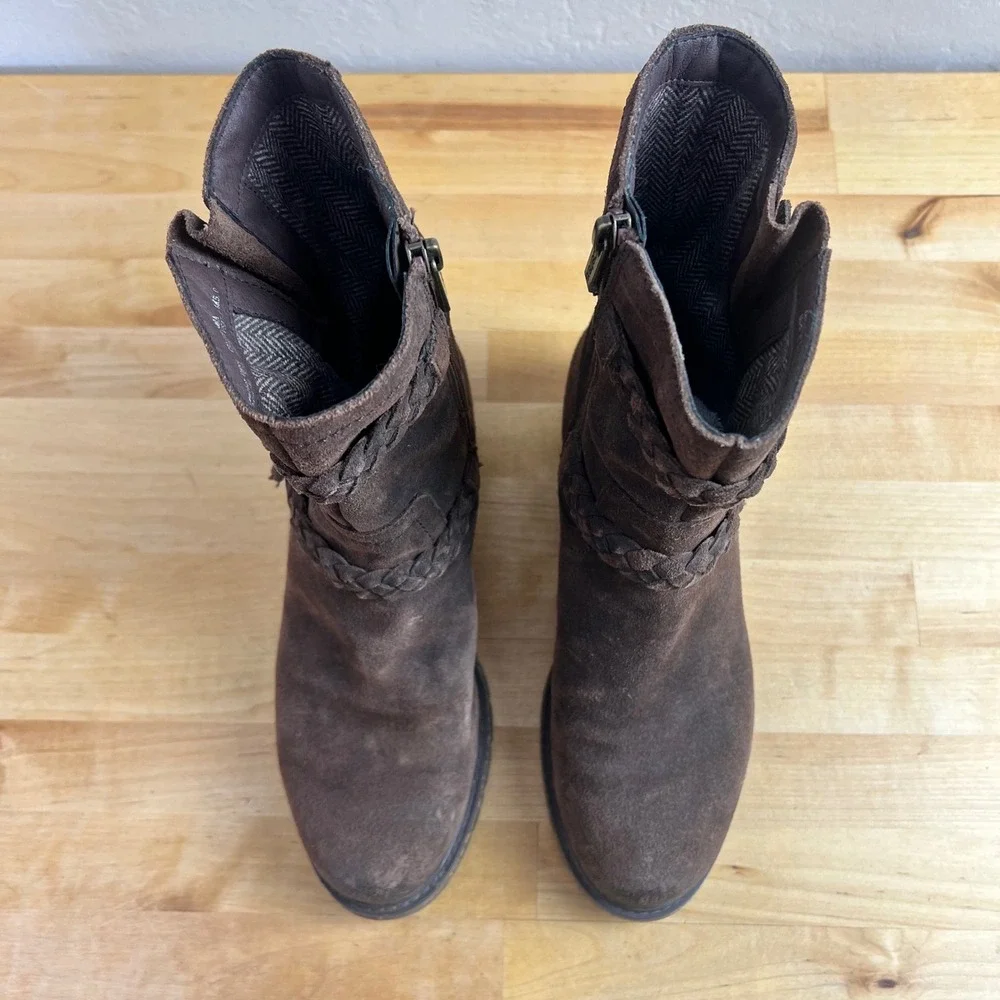 Aetrex Boots Nora Size 7 Brown Suede Braid Buckle Side Zip Block Heel NO INSOLES